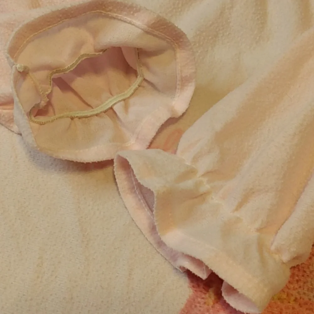 Barbie Vintage Pink Nightgown.‎